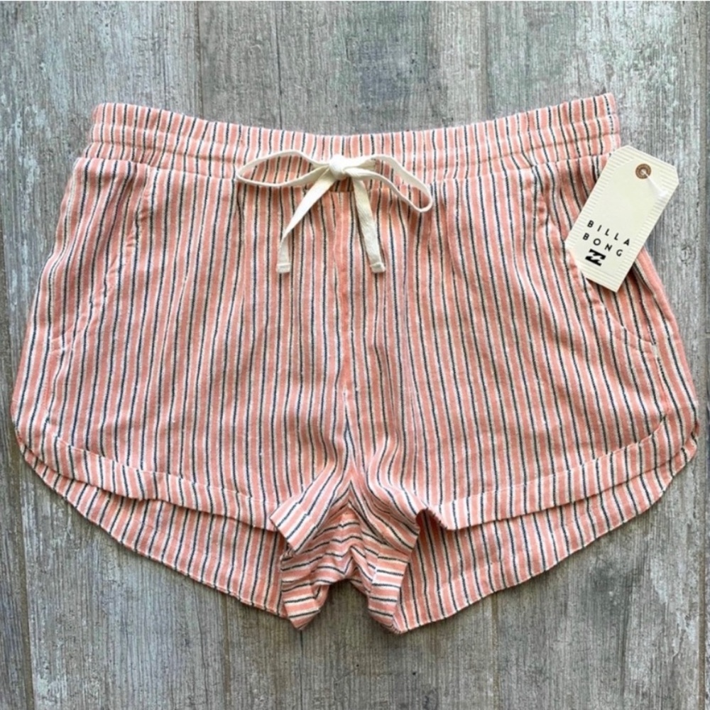 Billabong Woven Shorts - Picture 3 of 9